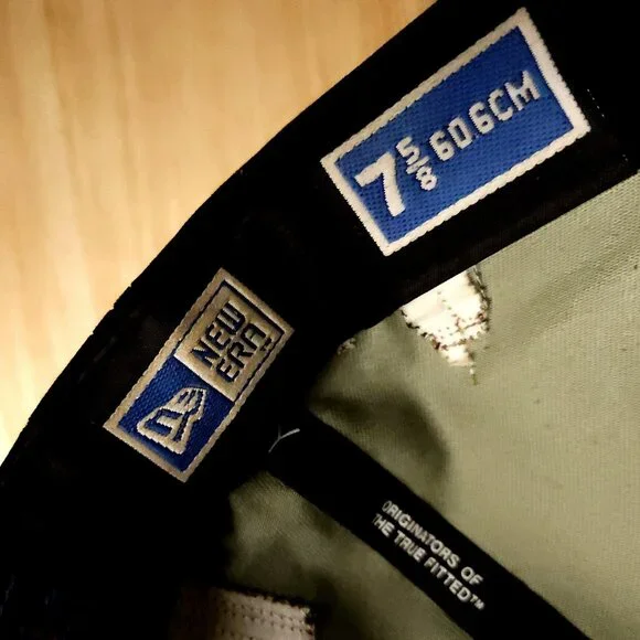 New Era Vintage Boston Red Sox Green Camouflage Velvet Embroidered Skyline Hat - Picture 10 of 11